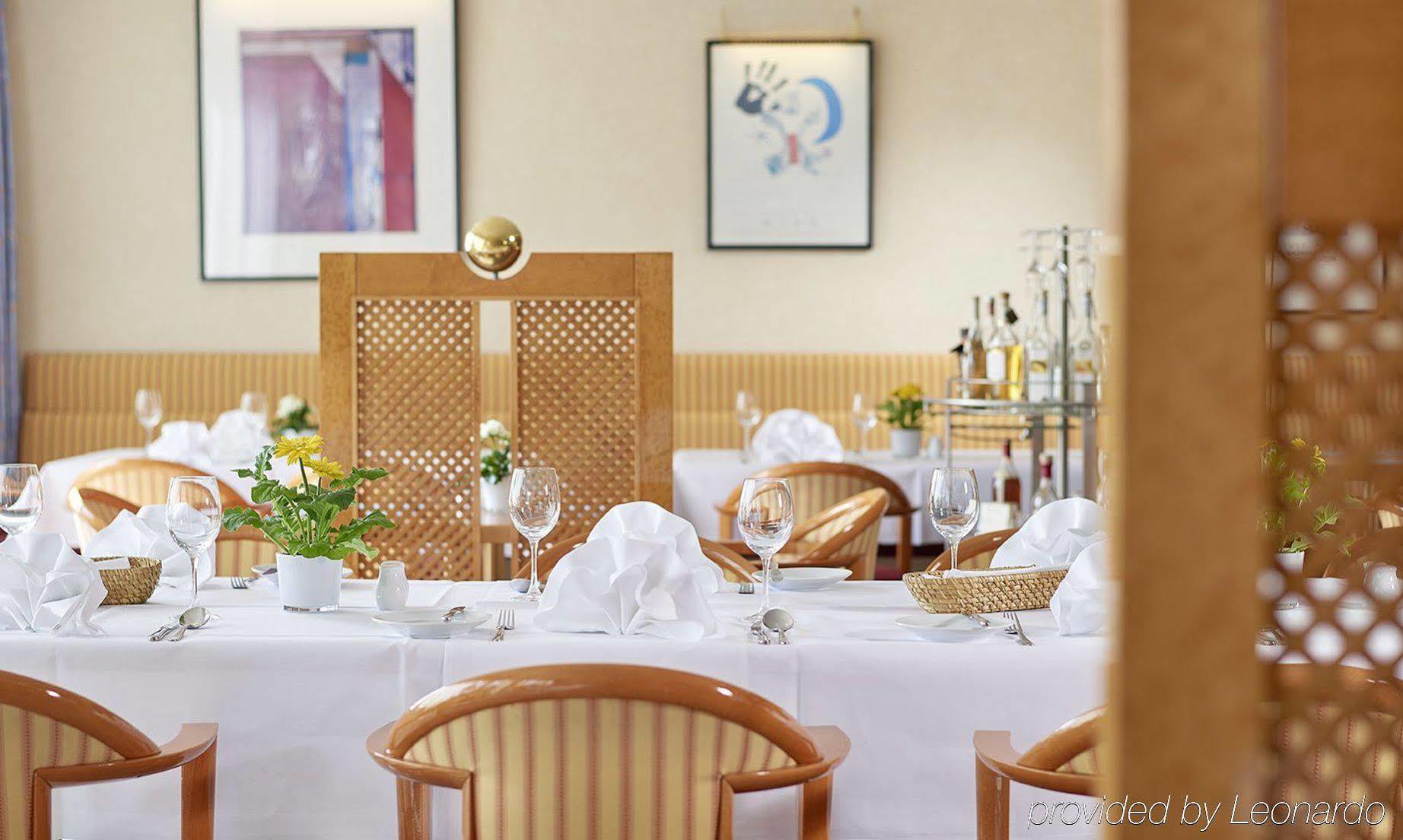 Sachsenpark-Hotel ไลป์ซิก ภายนอก รูปภาพ