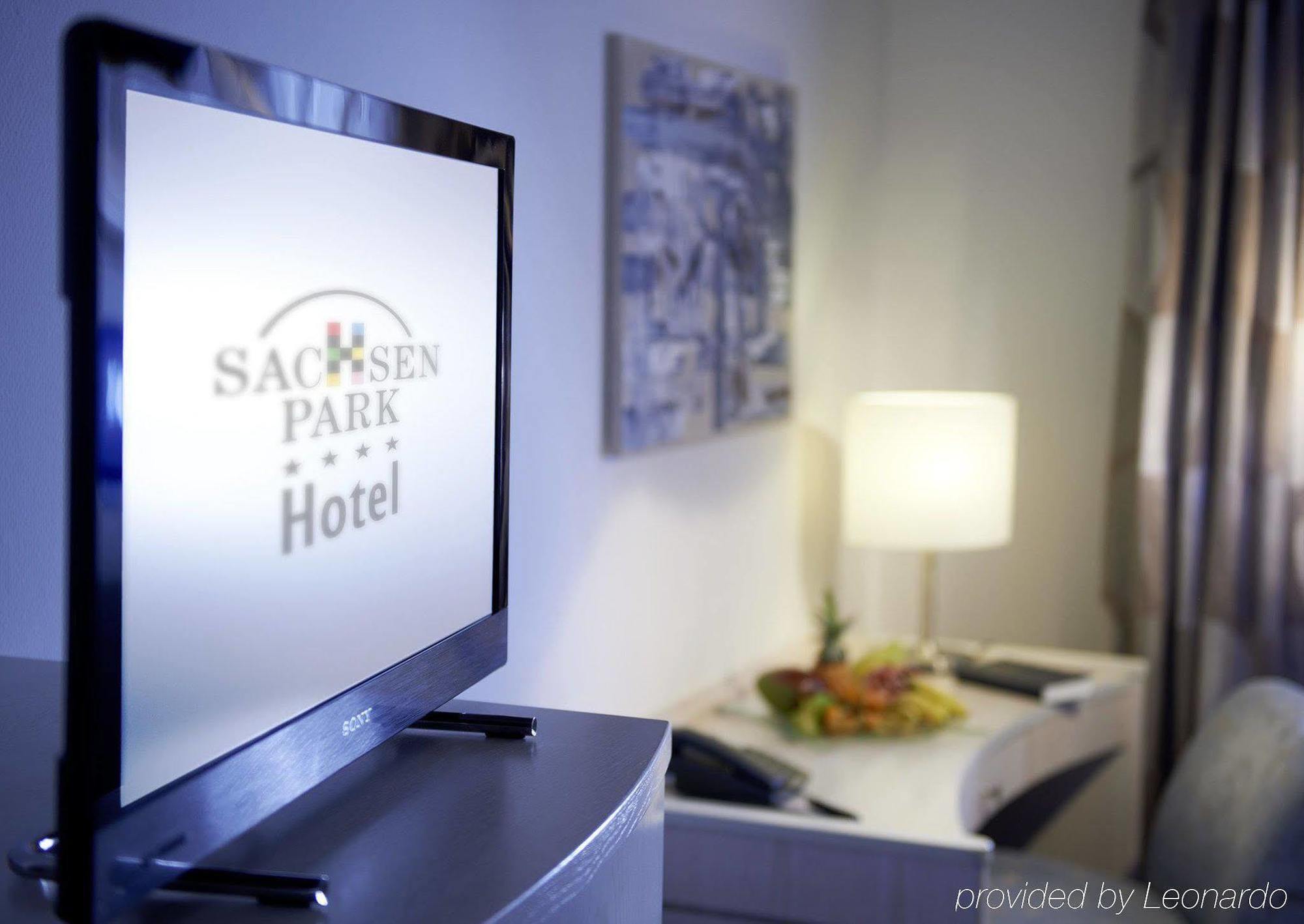 Sachsenpark-Hotel ไลป์ซิก ภายนอก รูปภาพ