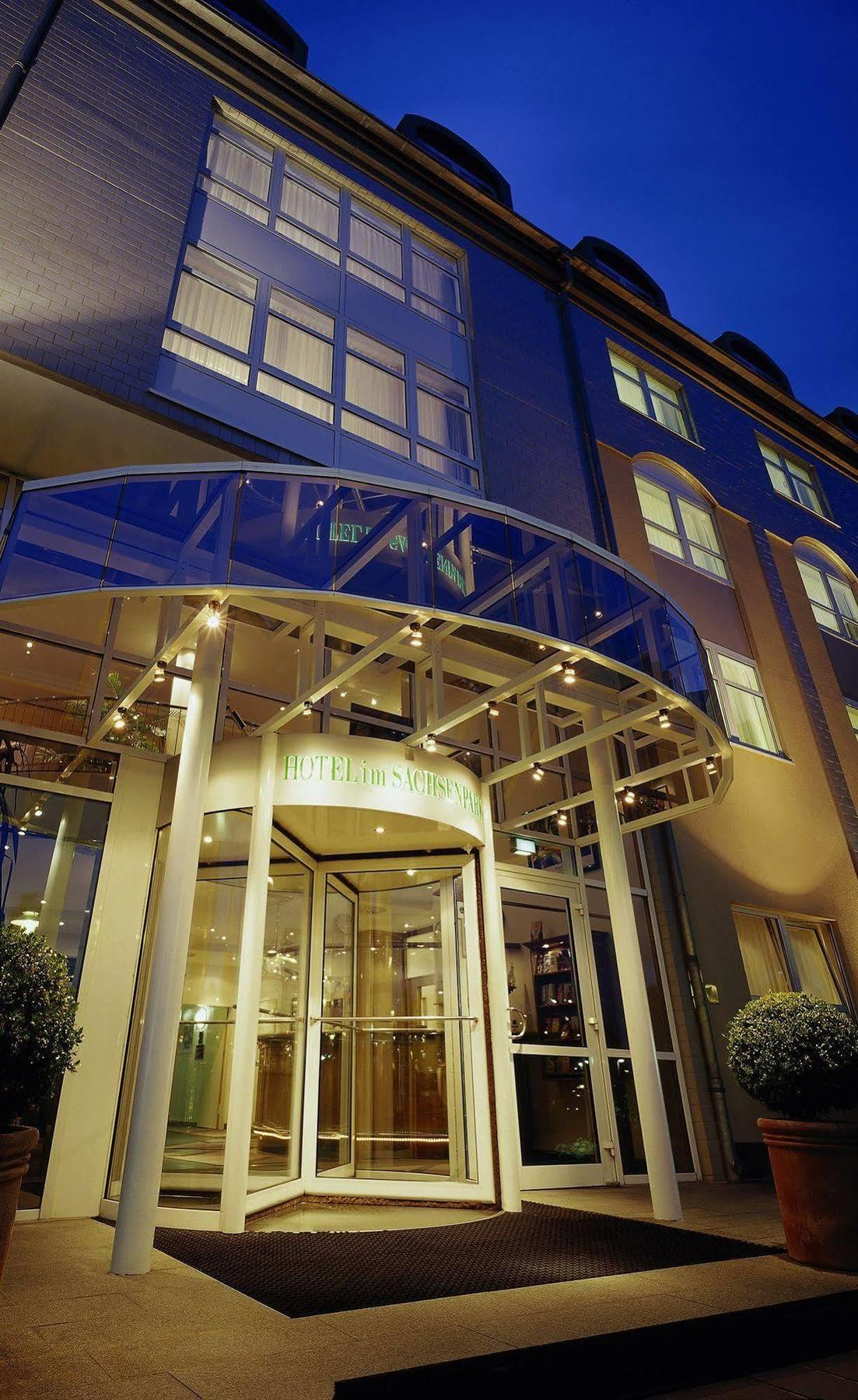 Sachsenpark-Hotel ไลป์ซิก ภายนอก รูปภาพ